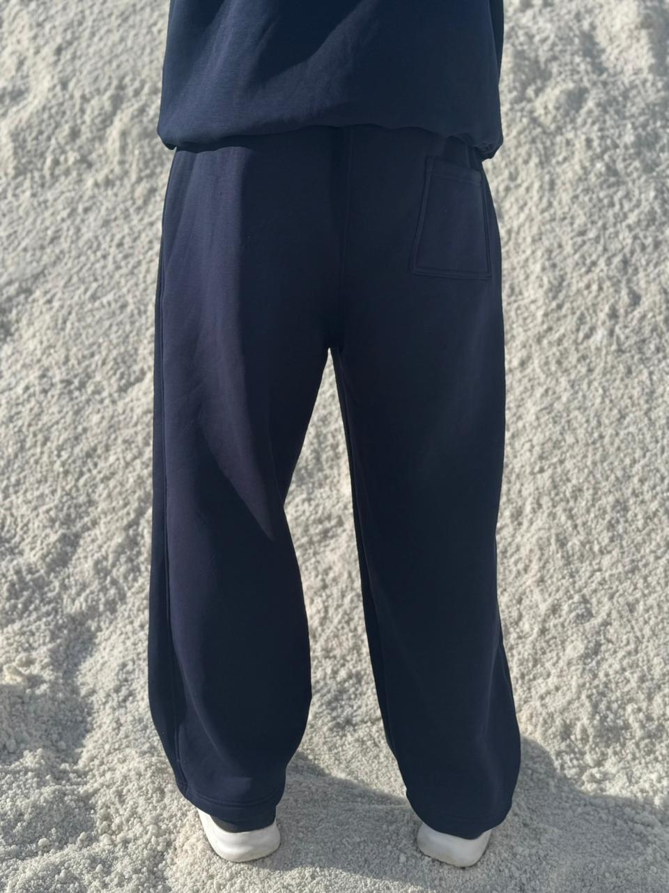 Basic midnight Navy pants - Turath