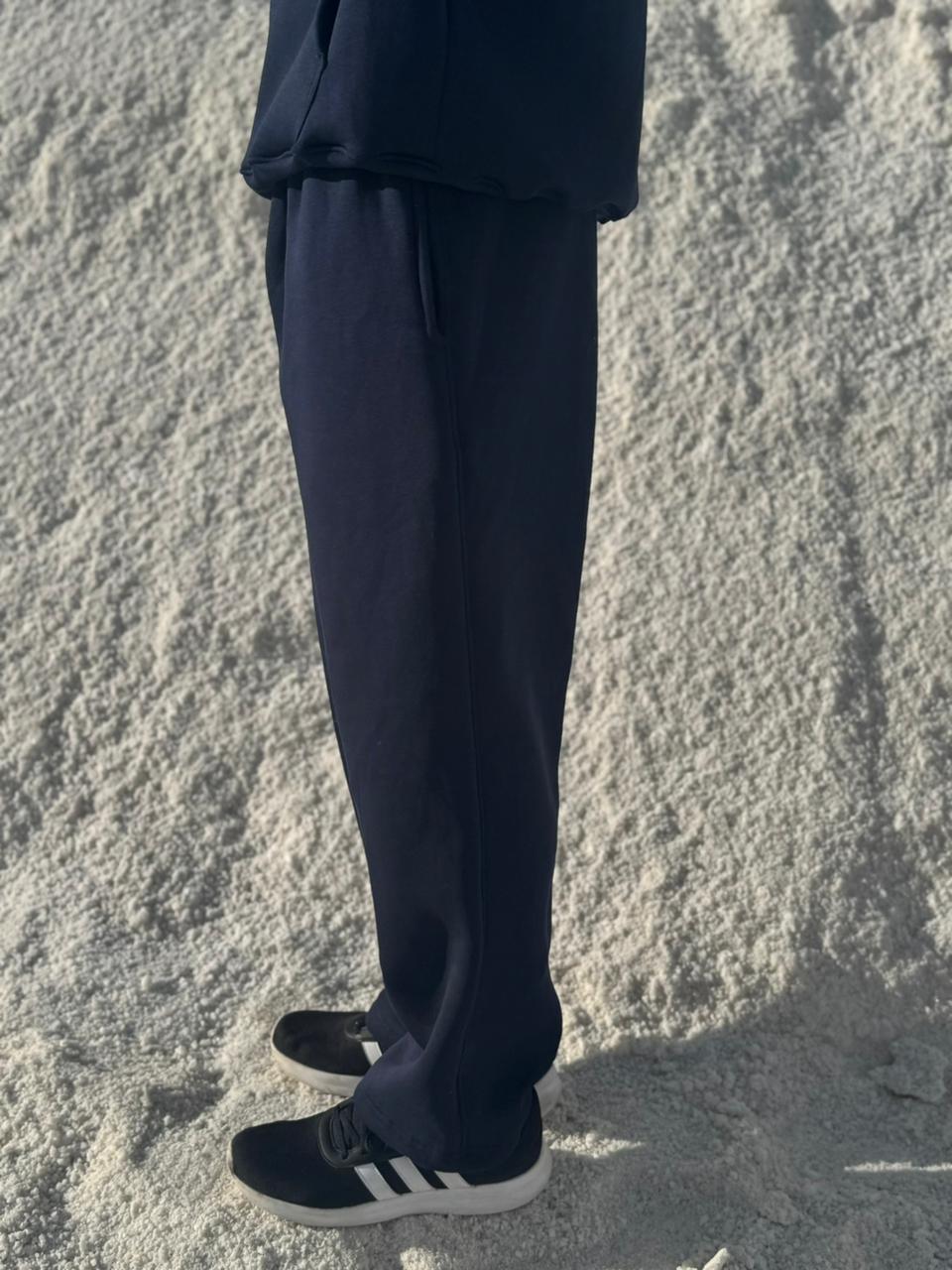Basic midnight Navy pants - Turath